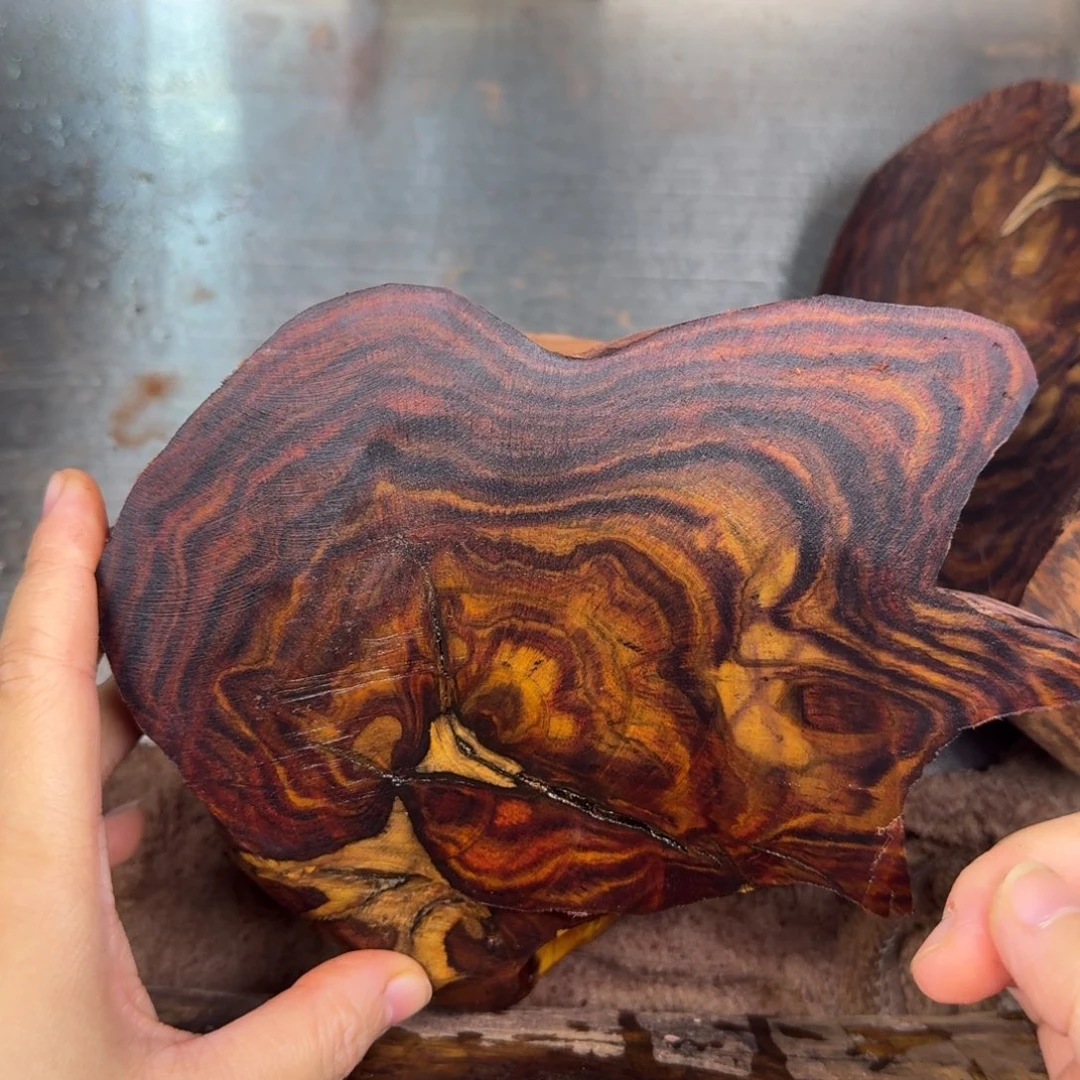 吉***店黄花梨/降香黄檀把件0.8*108