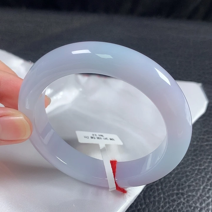 翡翠未镶嵌手镯