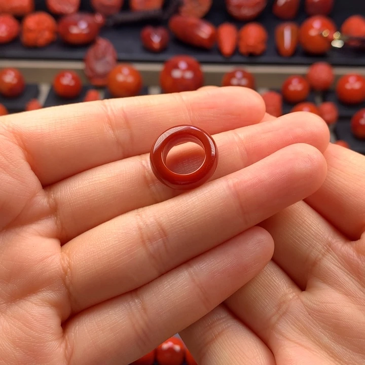 南红玛瑙未镶嵌原矿跑环内径10.3MM
