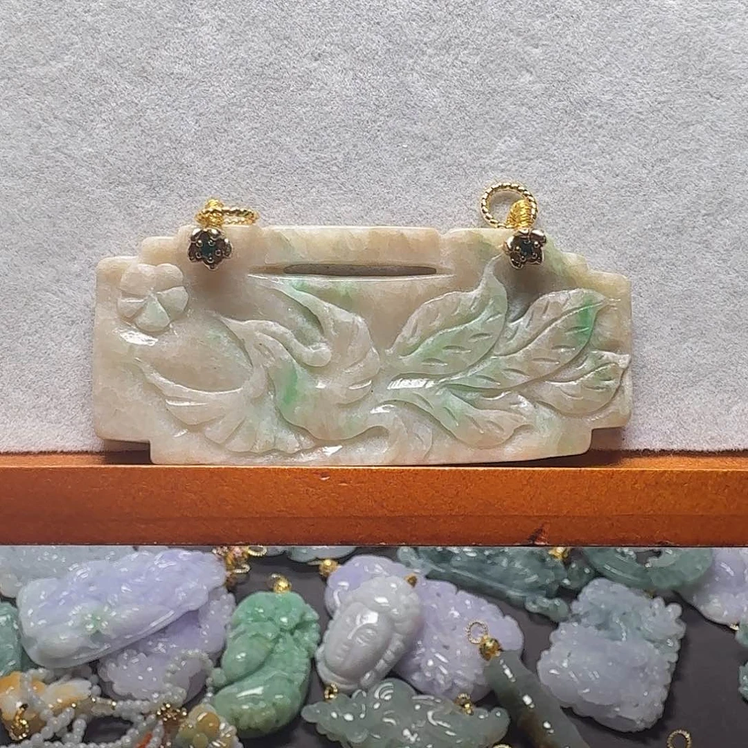 吊坠(赠链)未镶嵌翡翠