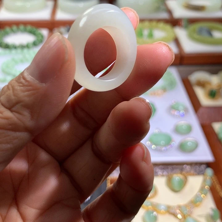 和田玉（白玉）未镶嵌戒圈