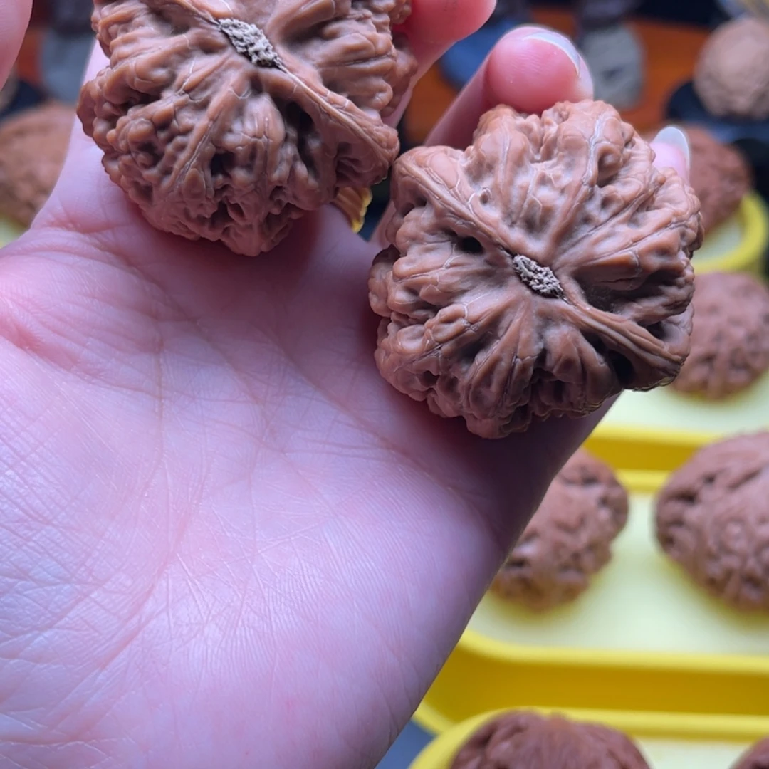 洋***丁文玩核桃把件45粗筋