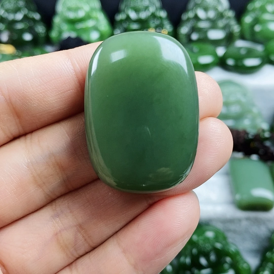 和田玉（碧玉）未镶嵌颈饰