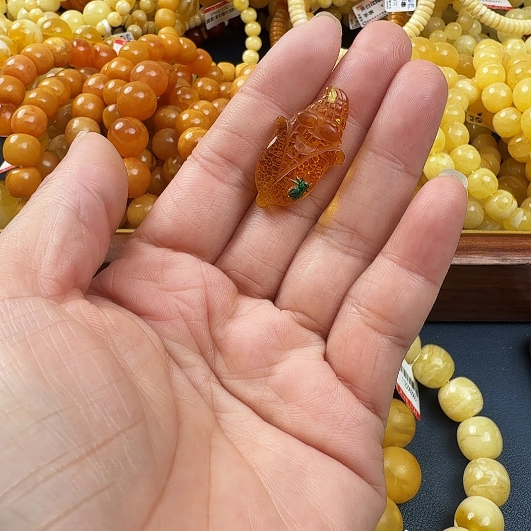 琥珀未镶嵌珠宝奇石