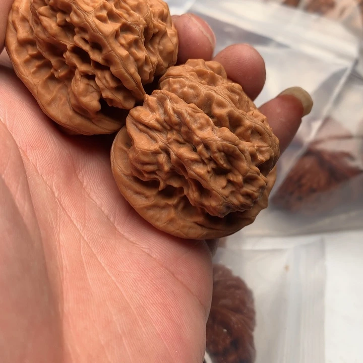炫***月文玩核桃吊坠我也