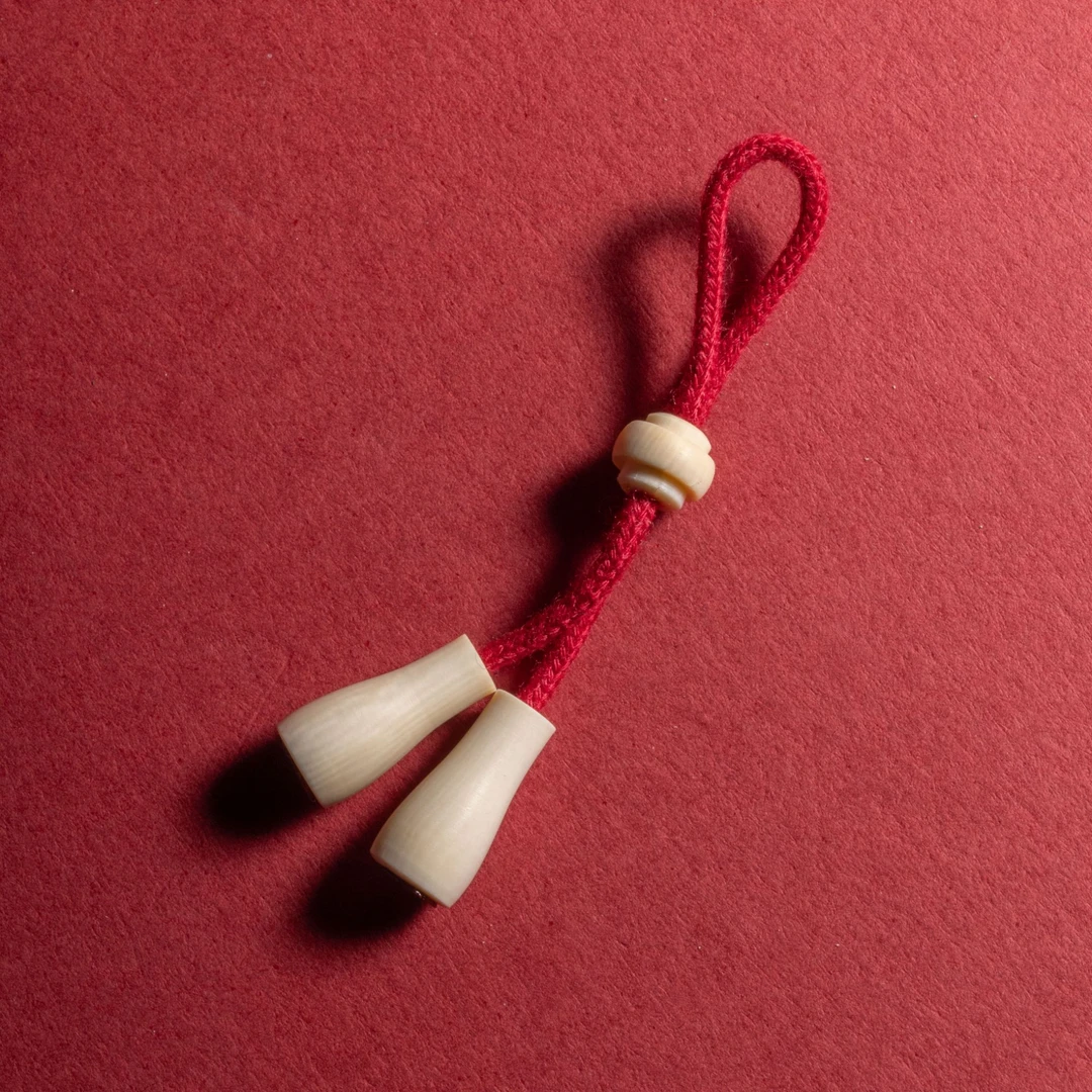 6mm*12.5mm左右猛犸净瓶弟子珠 文玩脖挂手串配饰挂坠