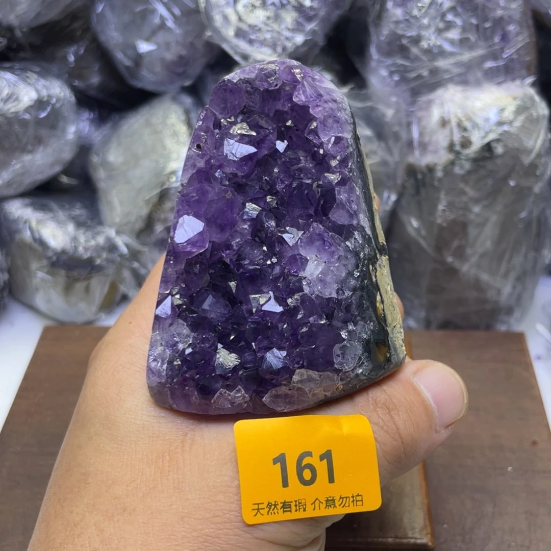 未镶嵌水晶大型摆件（非配饰）