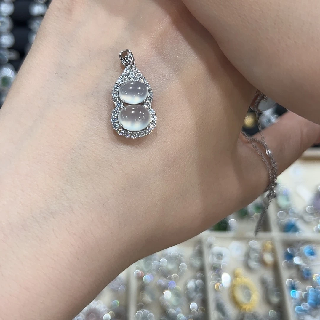 蛇纹石玉银S925镶嵌饰品孤**援