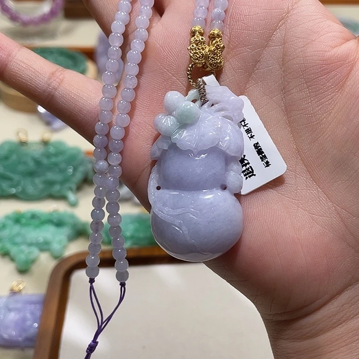 翡翠未镶嵌颈饰翡翠吊坠
