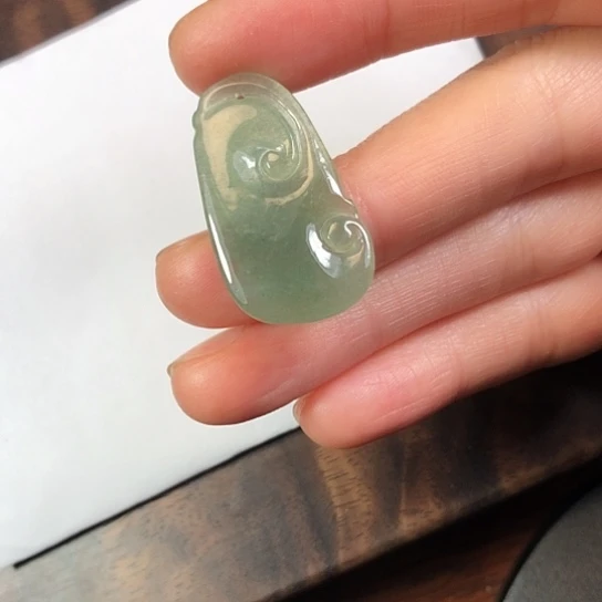 翡翠未镶嵌颈饰缅甸A货，每天下午1点半开播