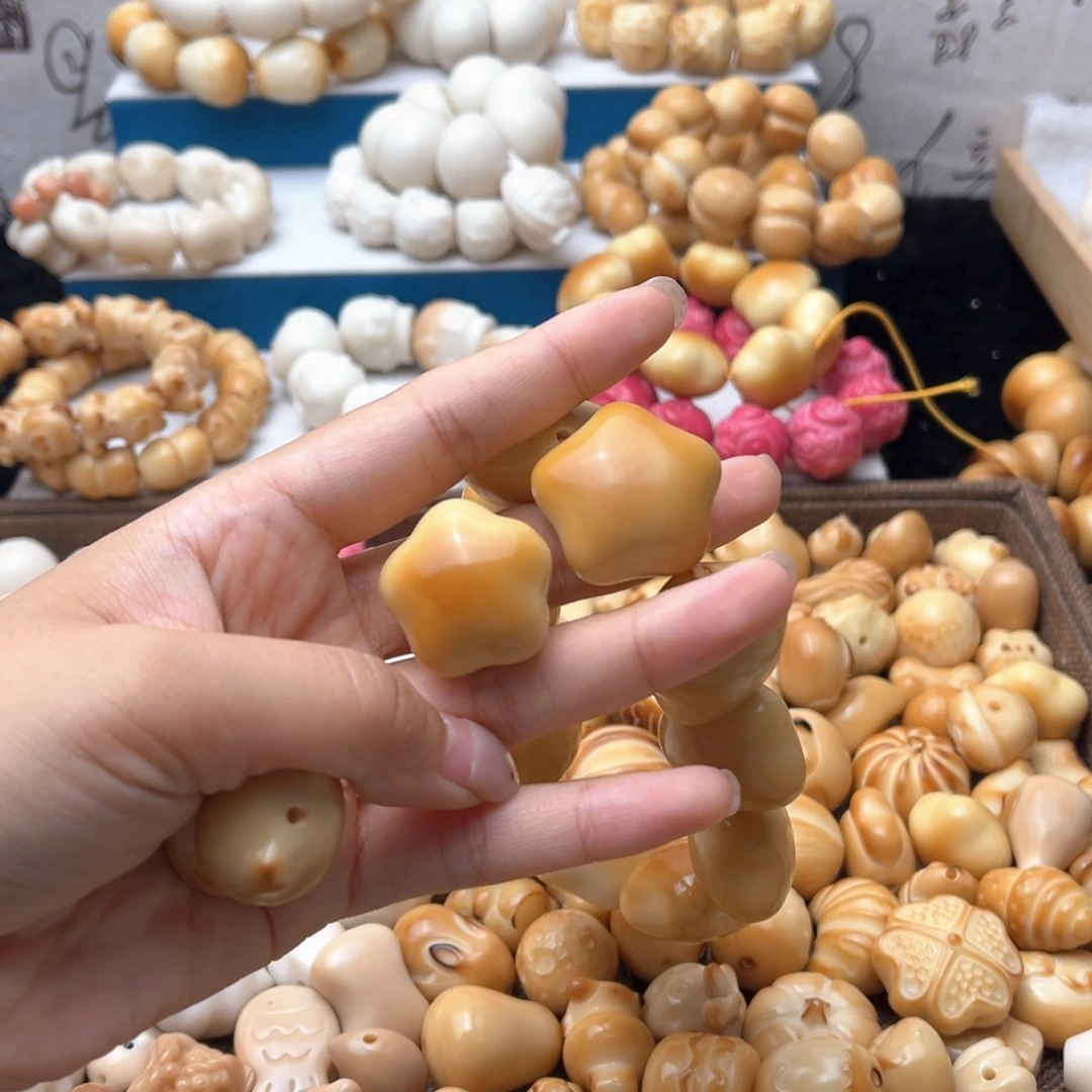 吊坠菩提根/象牙果兔*?