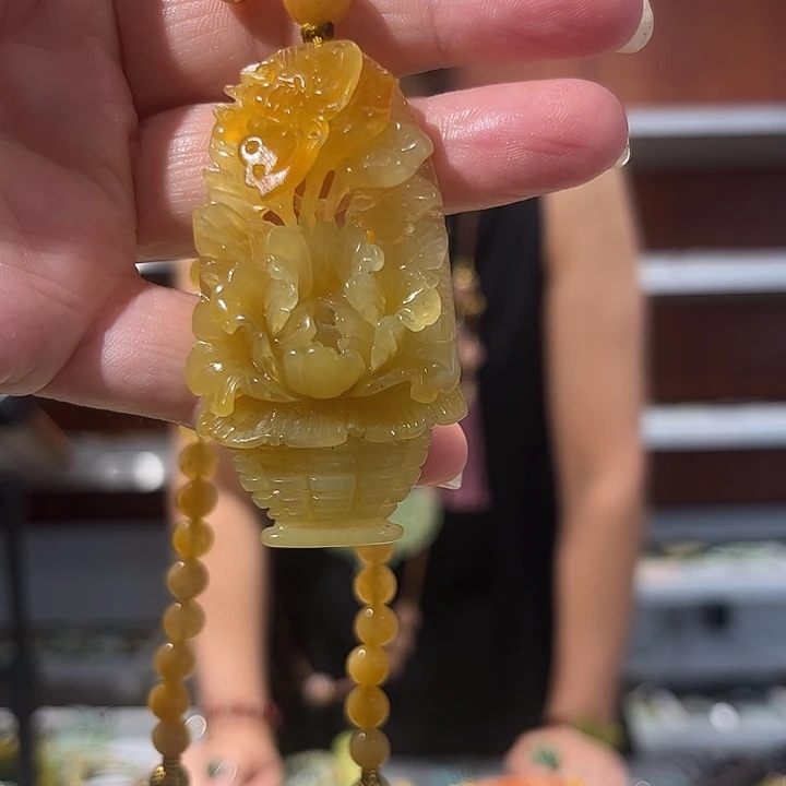 岫玉未镶嵌毛衣链