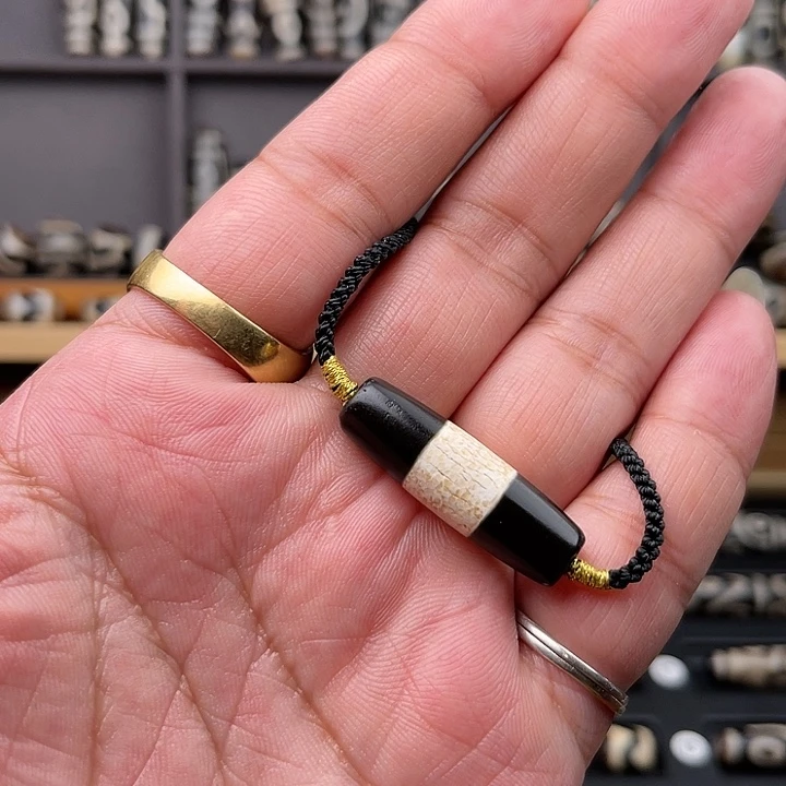 玛瑙/玉髓颈饰未镶嵌上肯台珠玛瑙条纹