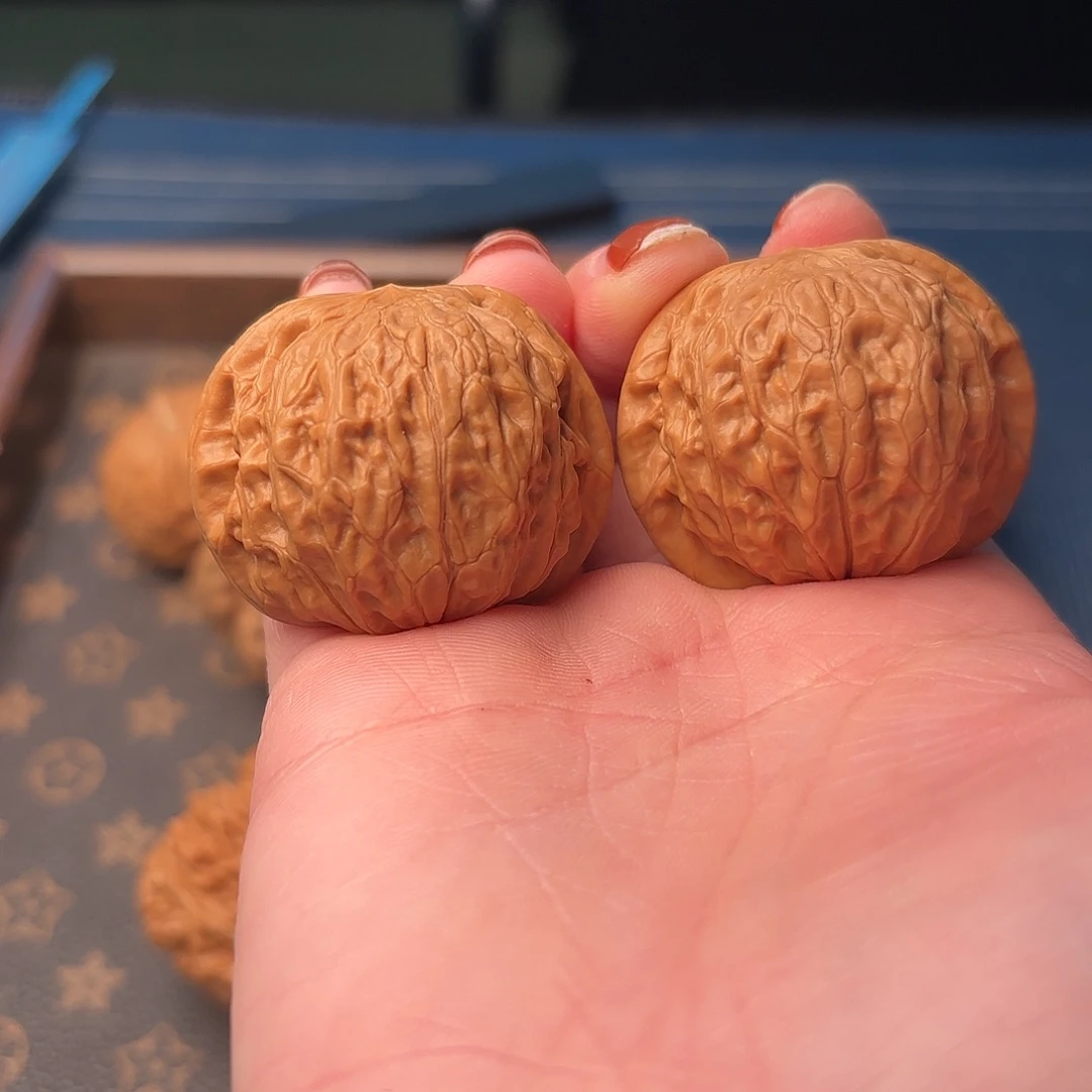 ****呢吊坠文玩核桃铁锤