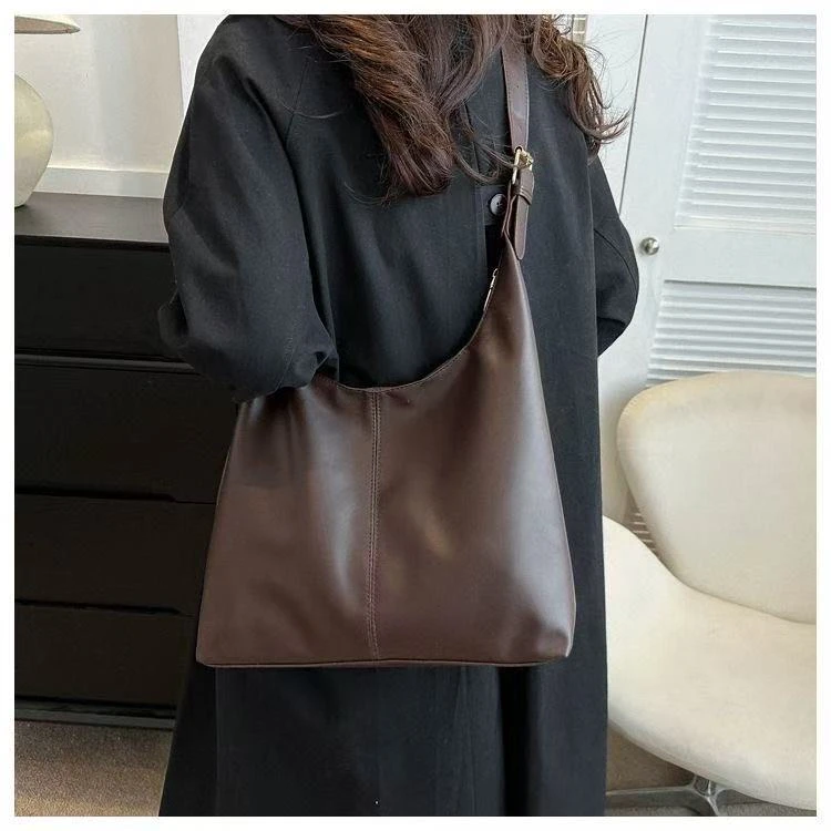 百搭软皮包单肩托特秋冬季包包通勤女2025大容量感新款高级斜挎包