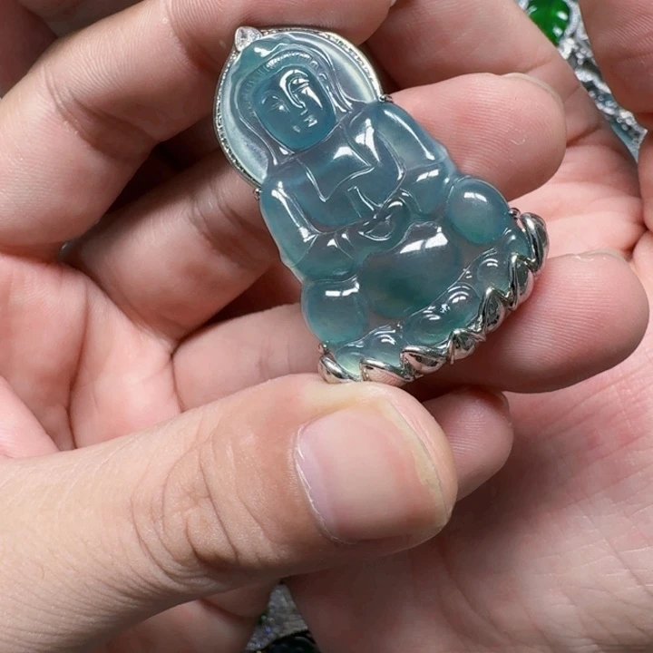 翡翠未镶嵌颈饰天然A货翡翠放漏