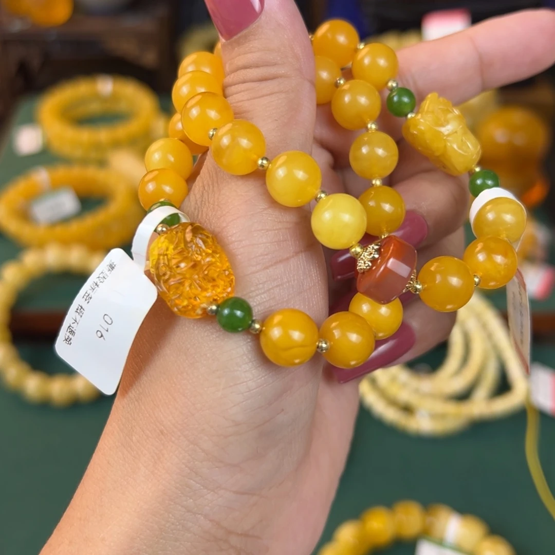 未镶嵌琥珀珠宝奇石多样性发其一