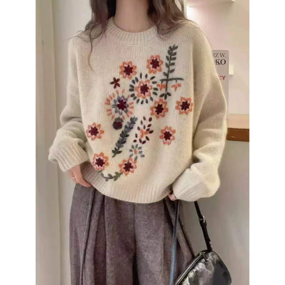 欧货时尚圆领刺绣长袖羊毛针织衫2025秋冬穿搭宽松慵懒保暖毛衣女