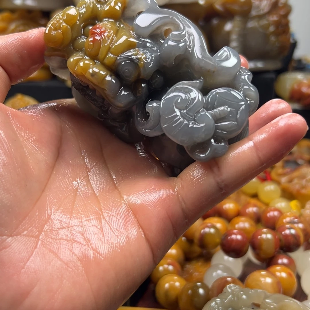 石英质玉（黄龙玉）未镶嵌黄龙玉