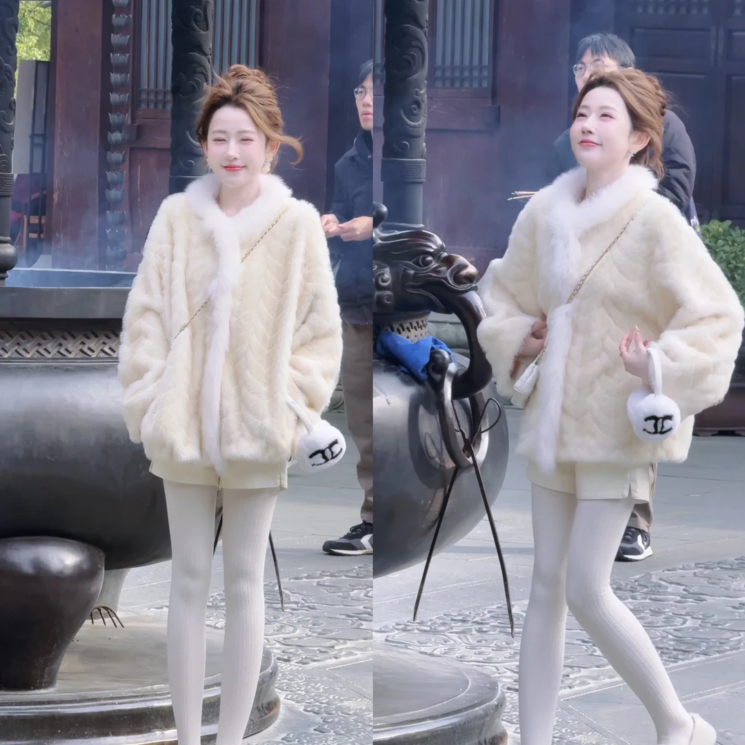 【婷婷】《冬日“富贵花”战袍》米白色仿皮草狐狸毛外套TT2SDTY3031
