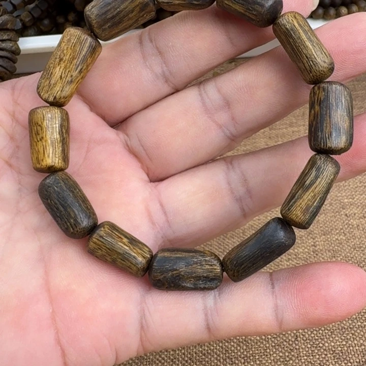 不***财手串沉香张勺子手串9克