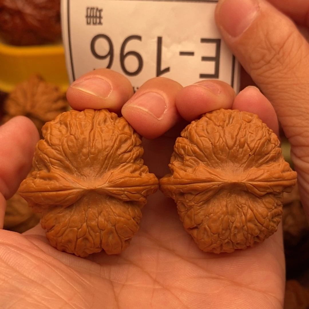 文玩核桃把件血麒麟36