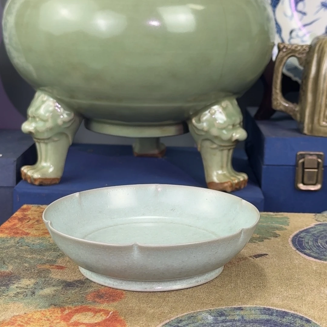 传***承摆件汝窑葵口洗精品