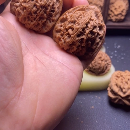 文玩核桃42高三角疆