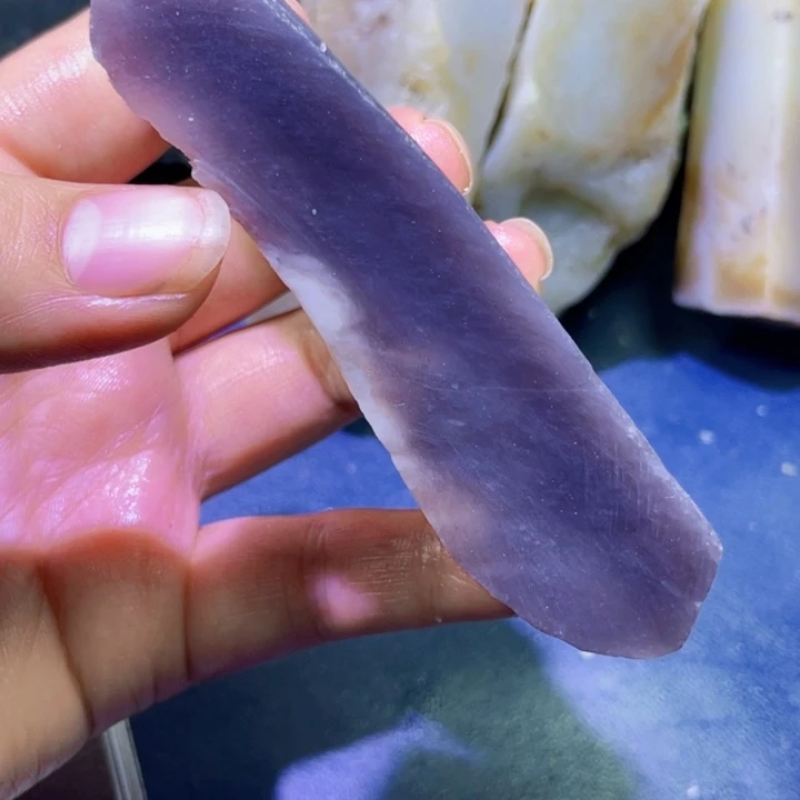 和田玉未镶嵌珠宝半成品