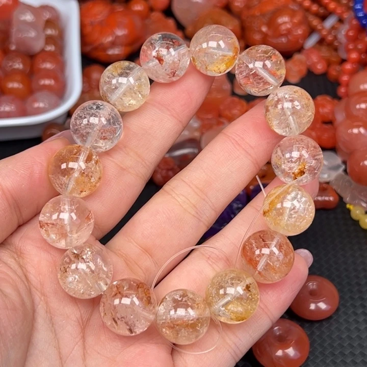 未镶嵌水晶手链多样性