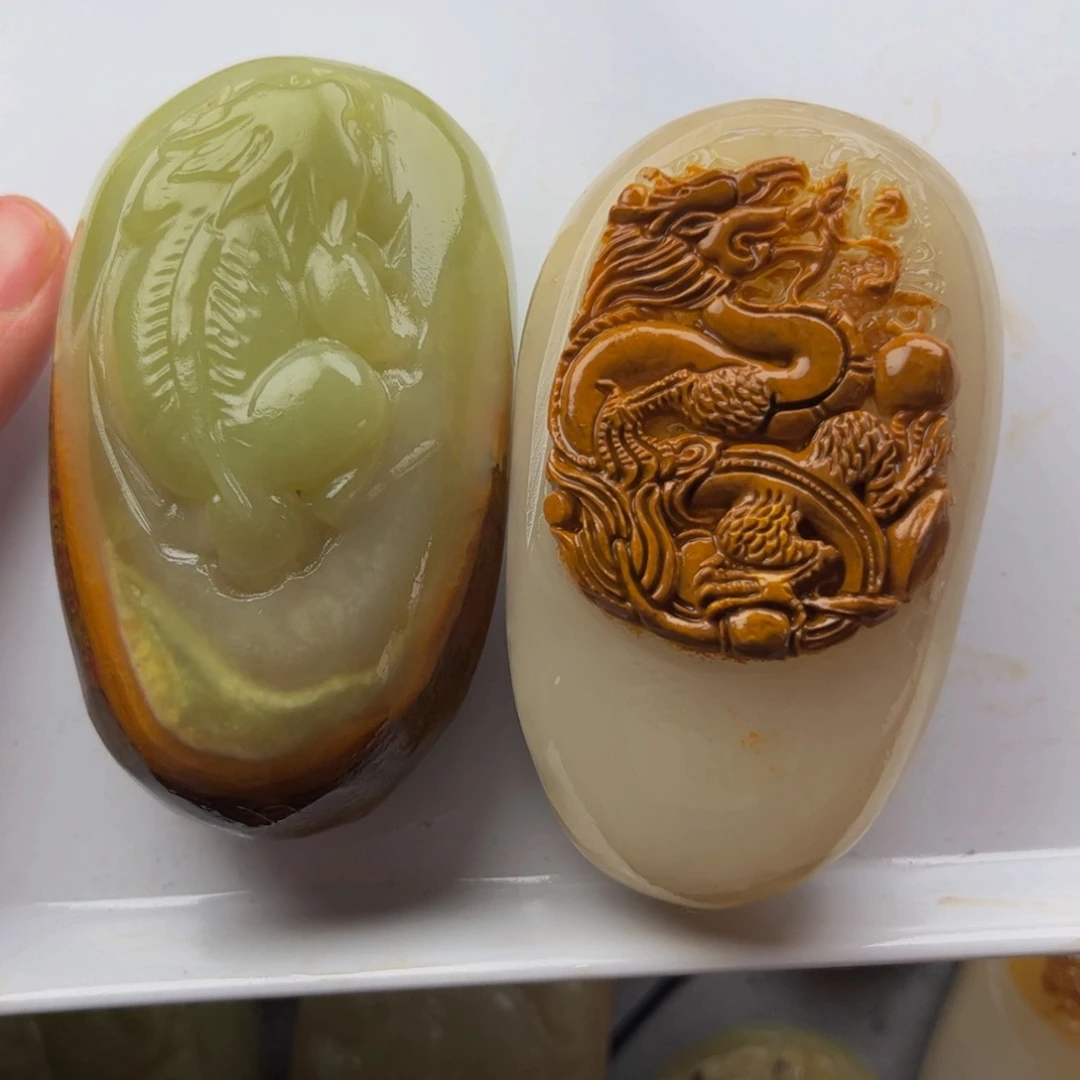 萨***卡石材石材方解石手把件