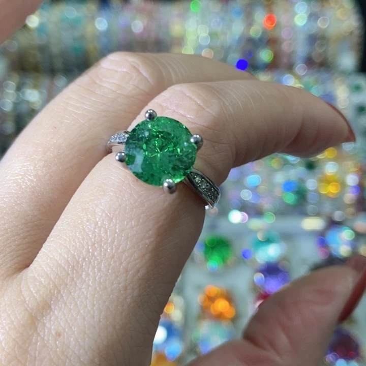 66锆石（处理）戒指