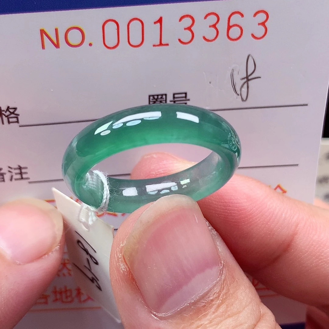 翡翠未镶嵌戒指天然