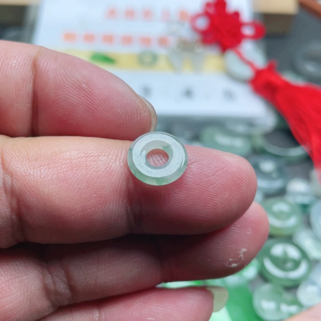 【闪购商品】翡翠颈饰未镶嵌翡翠