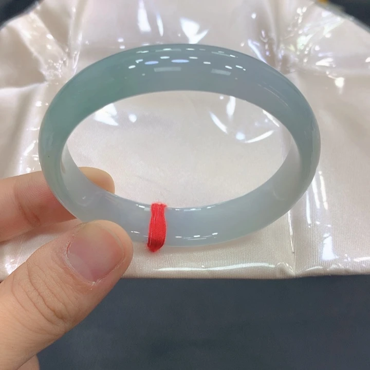 翡翠未镶嵌手镯翡翠28