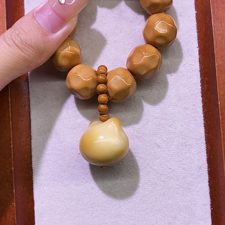 L***y手串猴头核桃猴头奶酪手捻设计款