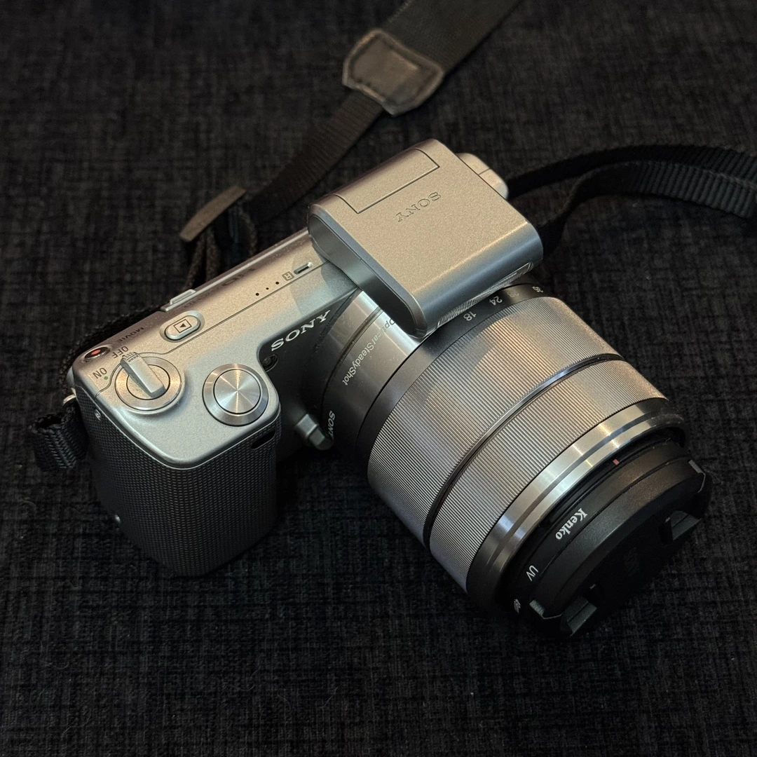 8新 Sony/索尼 nex-5微单套机1420w像素18-55mm镜头