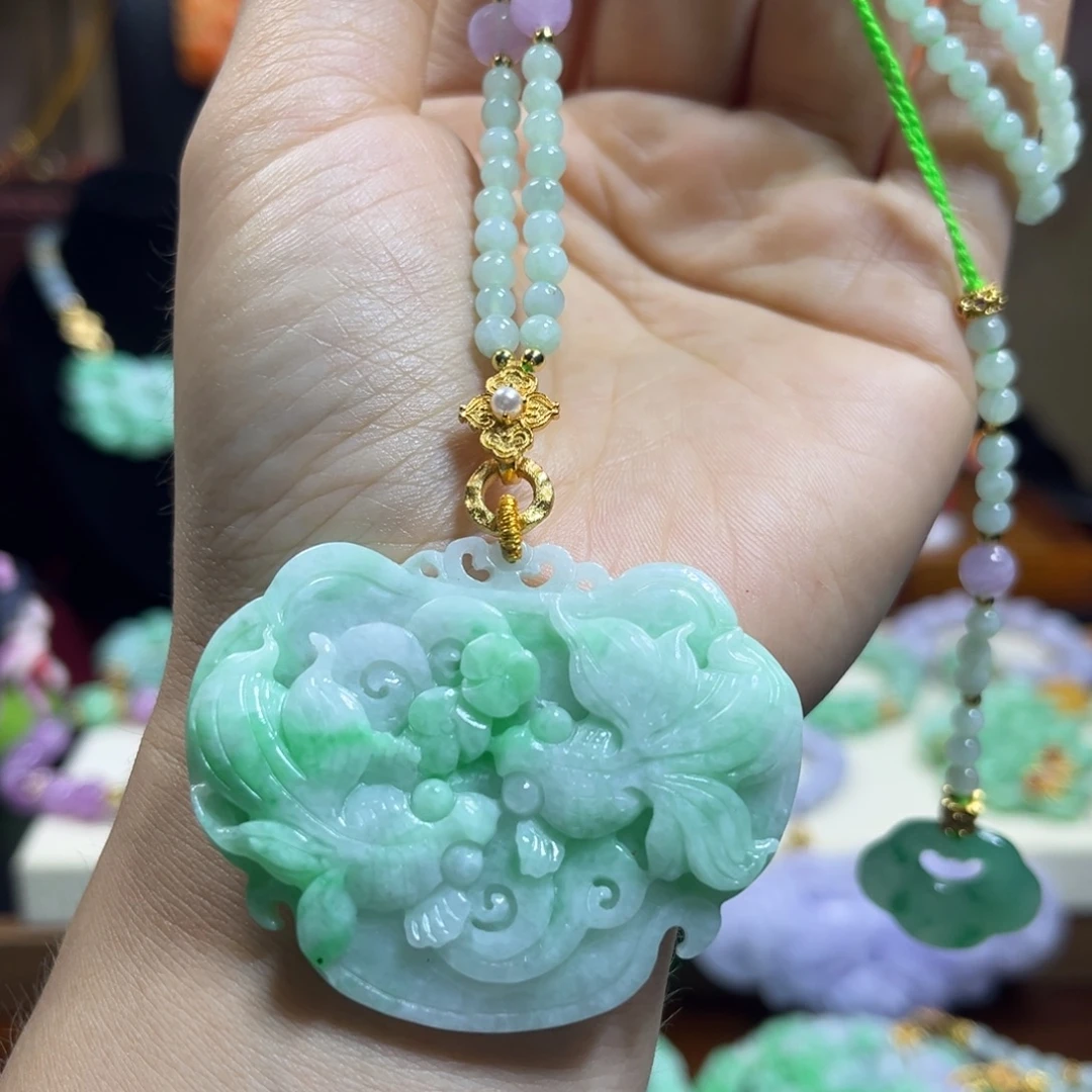 翡翠未镶嵌颈饰天然翡翠