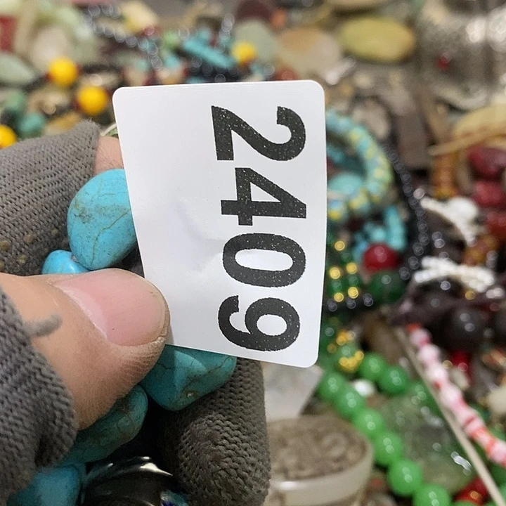 珍****9摆件等各种工具的2409