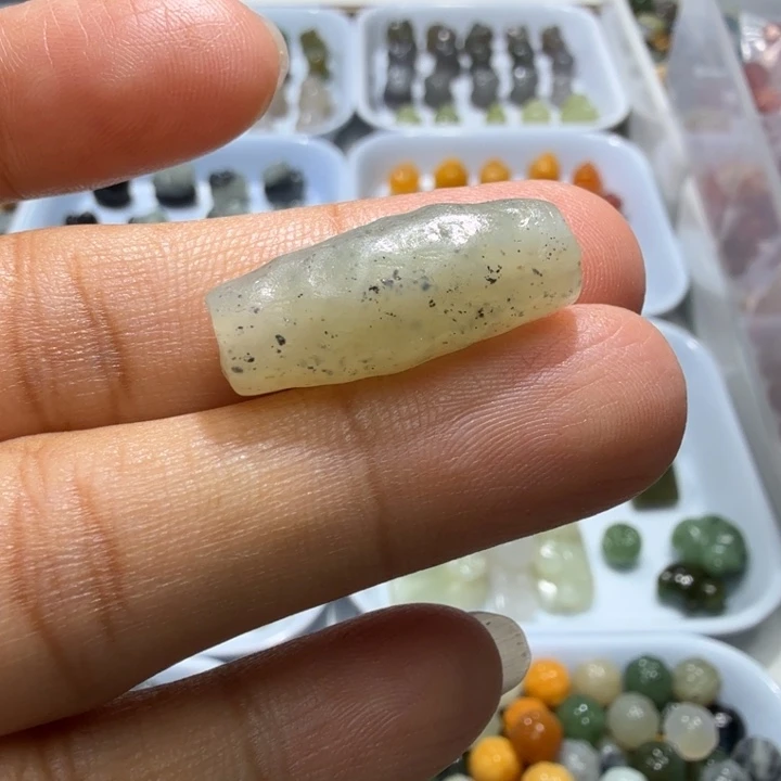 未镶嵌和田玉珠宝半成品
