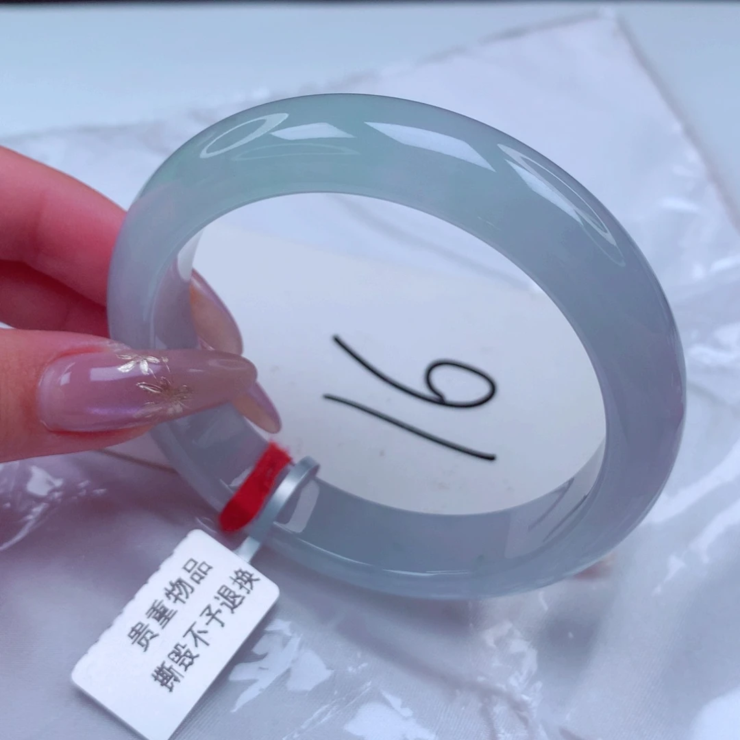 翡翠手镯未镶嵌翡翠56