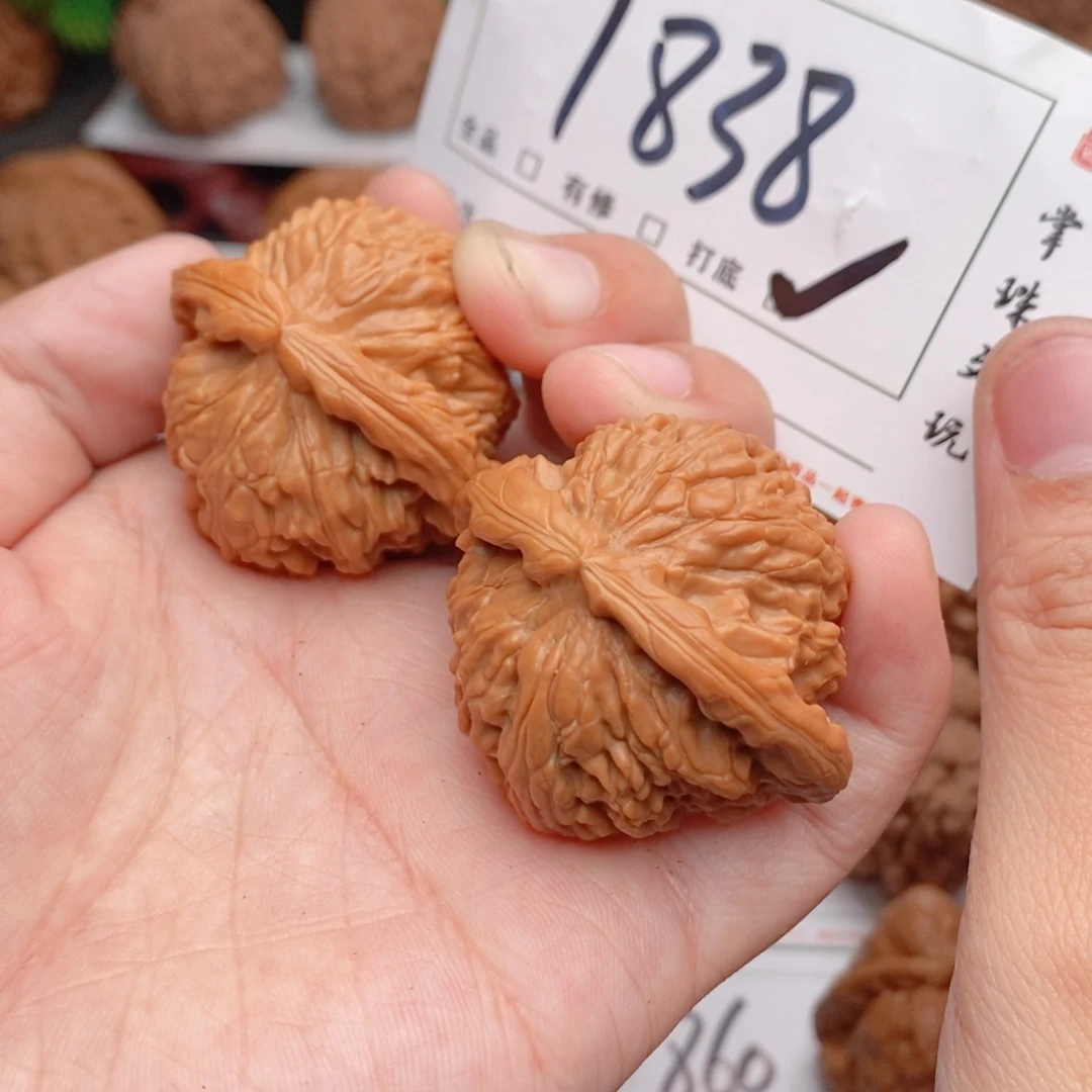 吊坠文玩核桃40白狮子1838