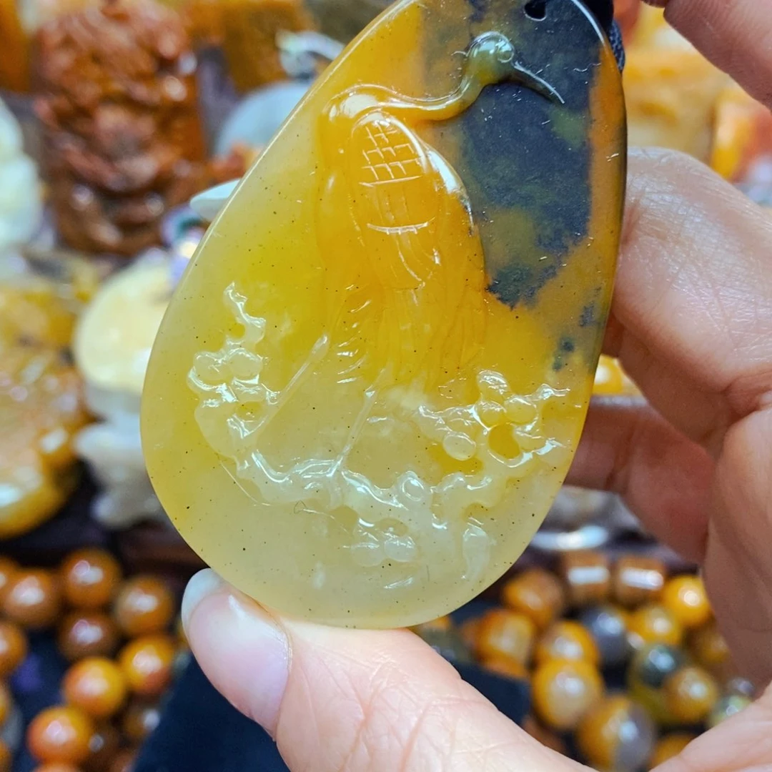 未镶嵌石英质玉（黄龙玉）吊坠(不含链)
