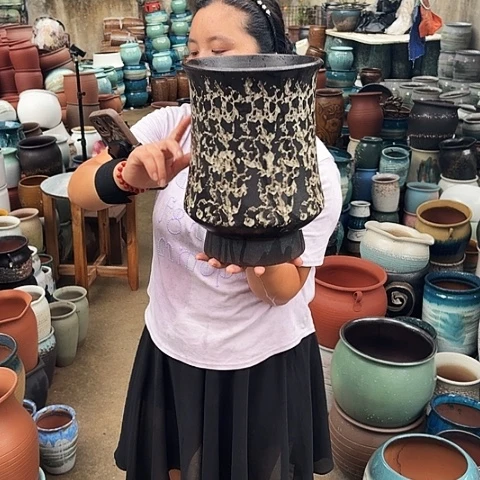 口20高30一个盆子。