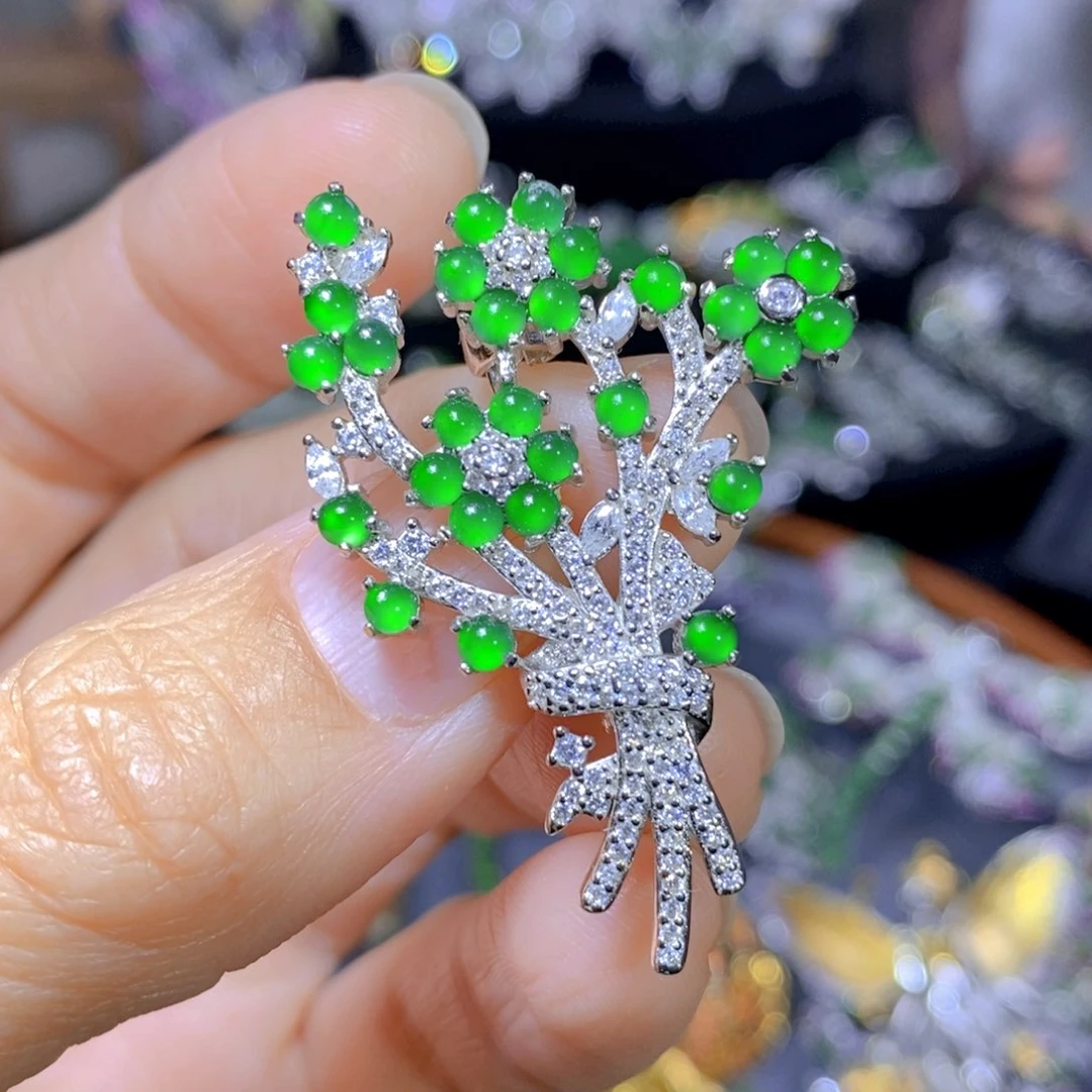 翡翠颈饰银S925镶嵌天然翡翠