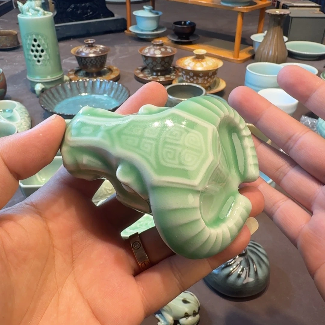 龙泉青瓷茶具微瑕