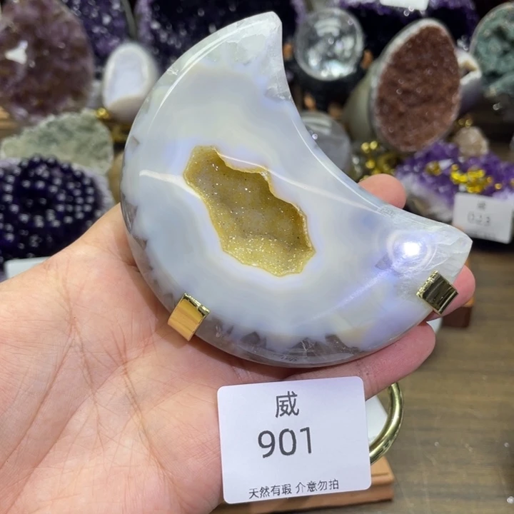 东***王未镶嵌珠宝半成品水晶