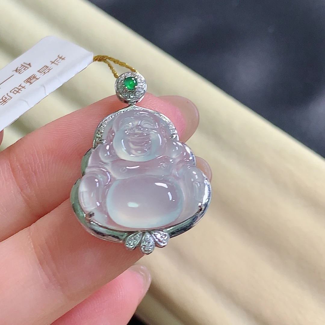 翡翠18K金镶嵌颈饰佛公