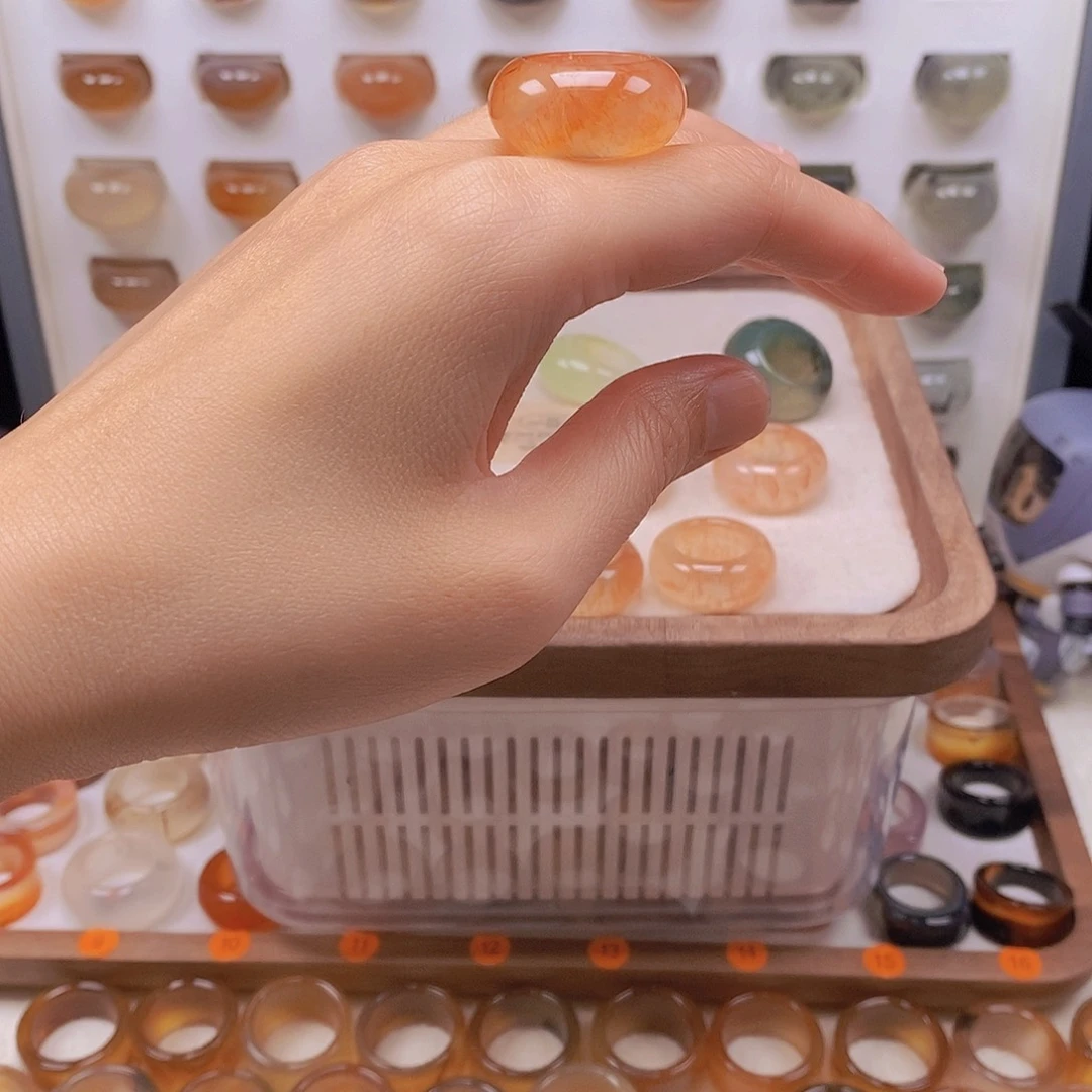 牛****未镶嵌戒指玛瑙/玉髓港12