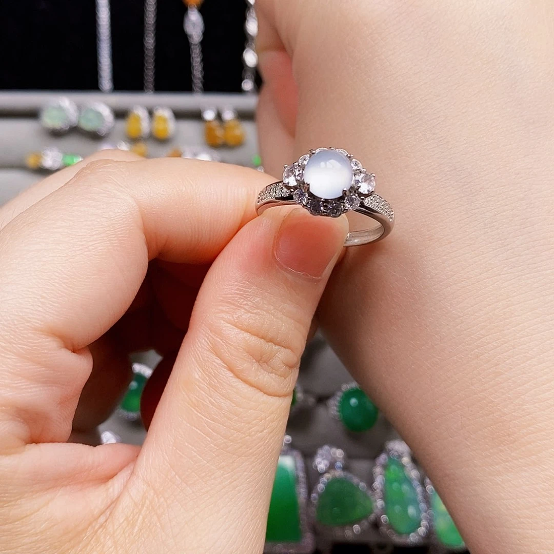 翡翠戒指银S925镶嵌蛋面